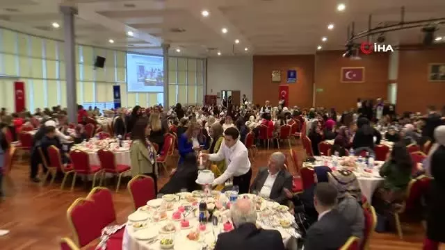 Merinos'ta kadın buluşması Merinos'ta kadın buluşması