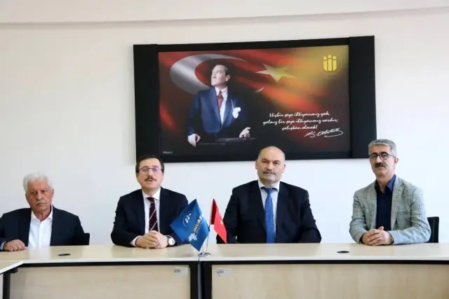 Rektör Kızılay'dan İNÜAFAM ziyareti