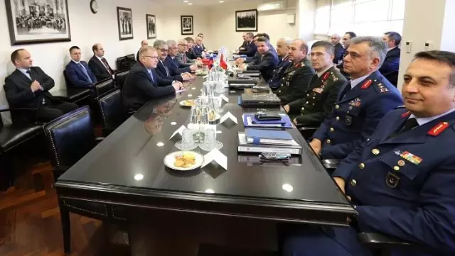 Son dakika: Türk ve Rus askeri heyetleri 10 Mart'ta Ankara'da bir araya gelecek