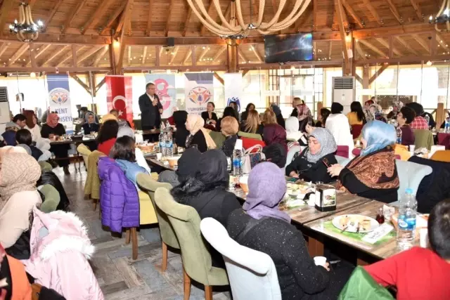 Yunusemre Kent Konseyi Manisalı kadınları ağırladı Yunusemre Kent Konseyi Manisalı kadınları ağırladı