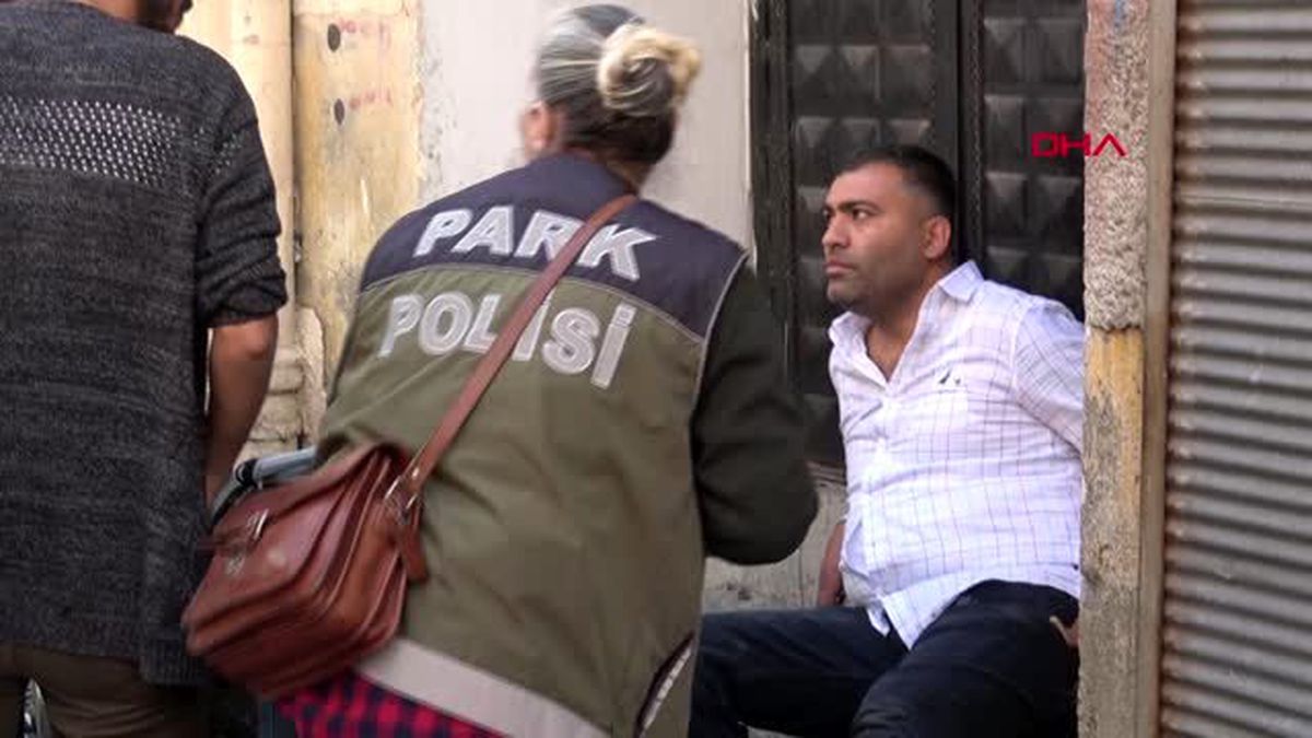 Adana'da silahlı ve bıçaklı otopark kavgası 3 yaralı