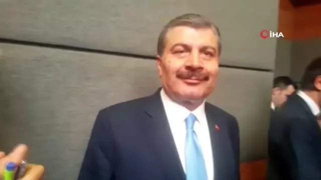 Bakan Koca: "(Amerika'ya giden korona virüsü bulunan Türk yolcu olduğu iddiası) 86 yaşında bir...
