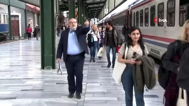 ERASMUS öğrencileri fotoğraf çekmek için Kars'a gitti ERASMUS öğrencileri fotoğraf çekmek için Kars'a gitti