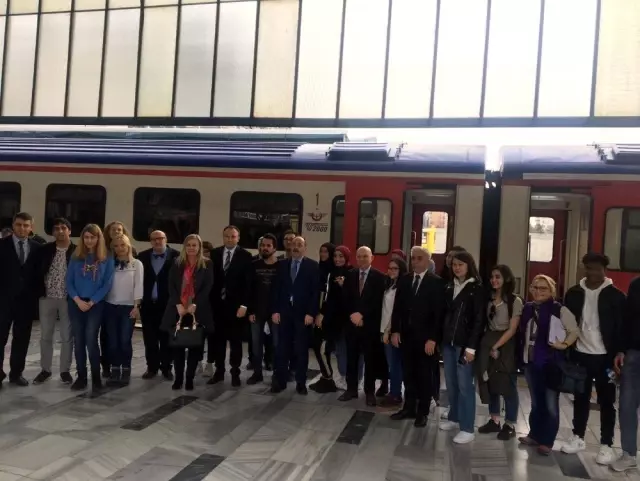 ERASMUS öğrencileri fotoğraf çekmek için Kars'a gitti ERASMUS öğrencileri fotoğraf çekmek için Kars'a gitti