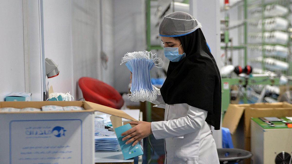 İran'da koronavirüse yakalanan rektör iyileşerek görevinin başına döndü