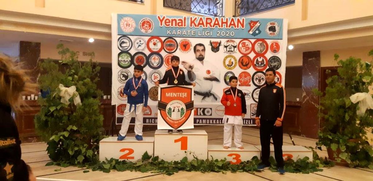 Menteşeli Karateciler'den 1 Altın 3 Gümüş 6 Bronz Madalya