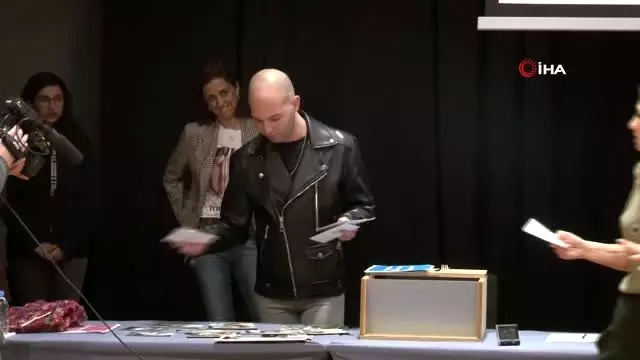 Öğrenciler yaşlanmadan demans hastalığını tecrübe ettiler Öğrenciler yaşlanmadan demans hastalığını tecrübe ettiler