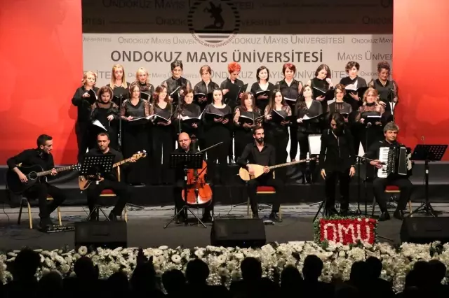 Samsun'da akademisyen kadınlar korosundan konser