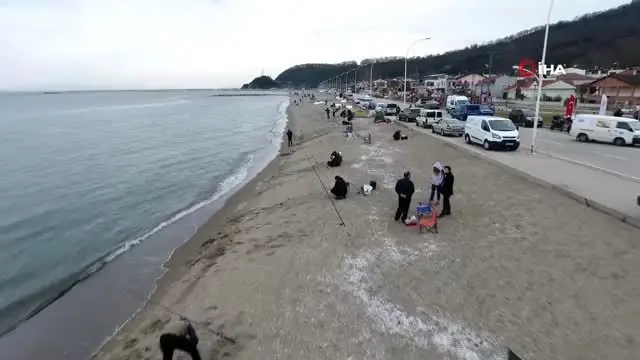 Yüzlerce sportif olta balıkçısı turnuvada Karacabey'de buluştu