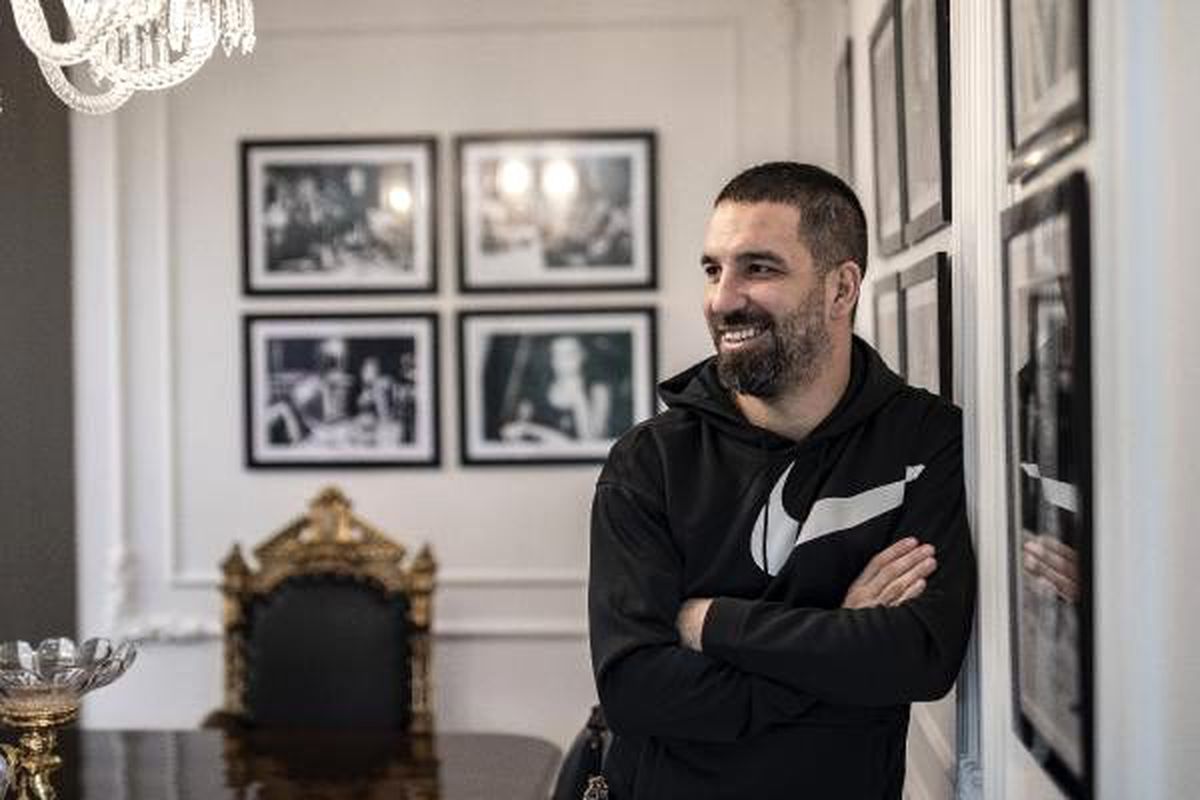 Arda Turan'dan Galatasaray açıklaması: Bir gün çağırırlarsa gideriz, çağırmazlarsa başımız üstüne
