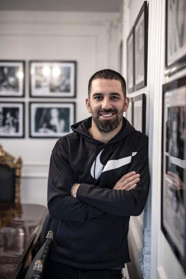Arda Turan'dan Galatasaray açıklaması: Bir gün çağırırlarsa gideriz, çağırmazlarsa başımız üstüne