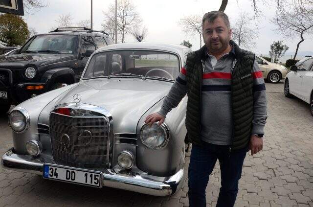Hurdadan aldığı klasik otomobilini 100 bin liraya yeniledi! Aracın son halini görenler gözlerine inanamıyor
