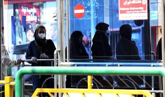 İran'da koronavirüs salgınına yakalanan Tahran Milletvekili Zühre İlahiyan, iyileşerek taburcu edildi