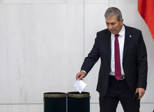 CHP kontenjanından boşalan RTÜK üyeliğine Okan Konuralp seçildi