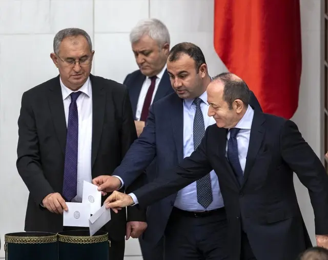 CHP kontenjanından boşalan RTÜK üyeliğine Okan Konuralp seçildi