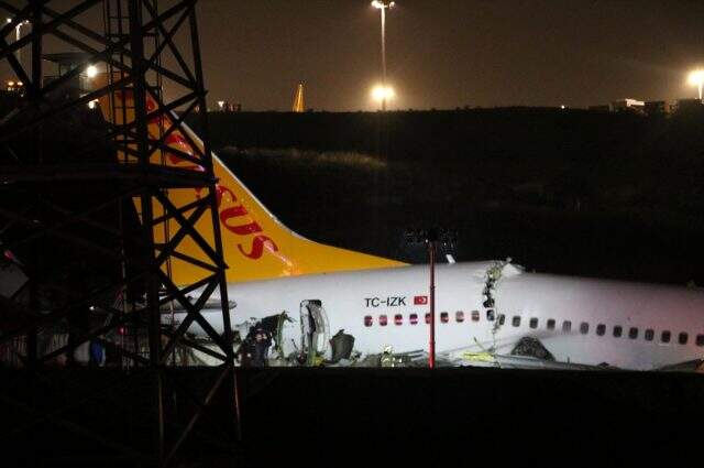Sabiha Gökçen'de üç kişinin öldüğü uçak kazasında ön rapor: Uçağa isabet eden yıldırım pilotların stresini arttırdı