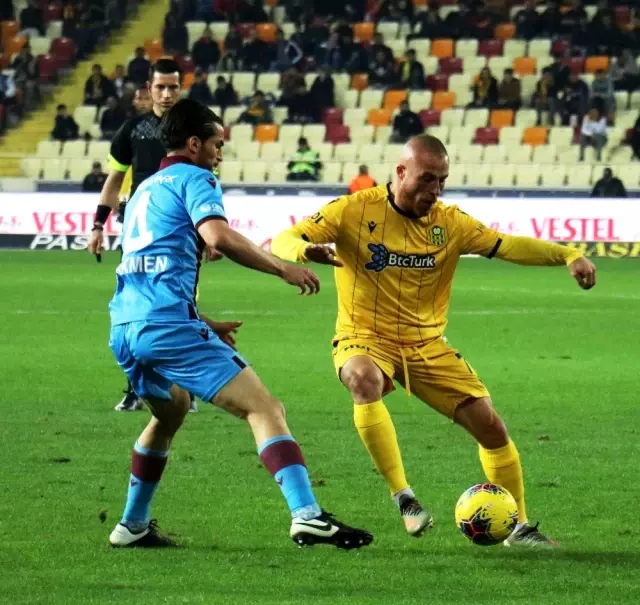 Süper Lig: Yeni Malatyaspor: 1 - Trabzonspor: 2 (İlk yarı) Süper Lig: Yeni Malatyaspor: 1 - Trabzonspor: 2 (İlk yarı)