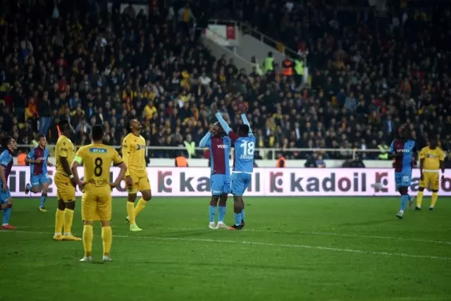 Süper Lig: Yeni Malatyaspor: 1 - Trabzonspor: 3 (Maç sonucu) Süper Lig: Yeni Malatyaspor: 1 - Trabzonspor: 3 (Maç sonucu)
