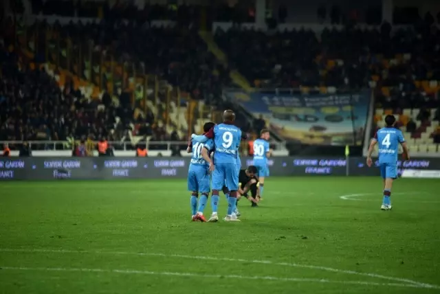 Süper Lig: Yeni Malatyaspor: 1 - Trabzonspor: 3 (Maç sonucu) Süper Lig: Yeni Malatyaspor: 1 - Trabzonspor: 3 (Maç sonucu)