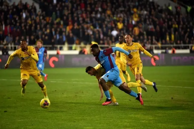 Süper Lig: Yeni Malatyaspor: 1 - Trabzonspor: 3 (Maç sonucu) Süper Lig: Yeni Malatyaspor: 1 - Trabzonspor: 3 (Maç sonucu)
