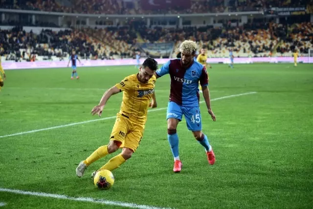 Süper Lig: Yeni Malatyaspor: 1 - Trabzonspor: 3 (Maç sonucu) Süper Lig: Yeni Malatyaspor: 1 - Trabzonspor: 3 (Maç sonucu)