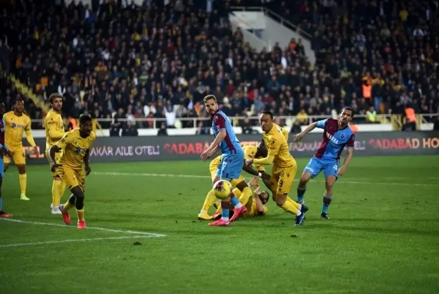 Süper Lig: Yeni Malatyaspor: 1 - Trabzonspor: 3 (Maç sonucu) Süper Lig: Yeni Malatyaspor: 1 - Trabzonspor: 3 (Maç sonucu)