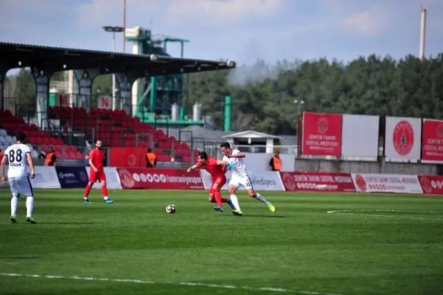 TFF 1. Lig: Ümraniyespor: 1 - Memenspor: 1 TFF 1. Lig: Ümraniyespor: 1 - Memenspor: 1