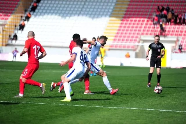 TFF 1. Lig: Ümraniyespor: 1 - Memenspor: 1 TFF 1. Lig: Ümraniyespor: 1 - Memenspor: 1