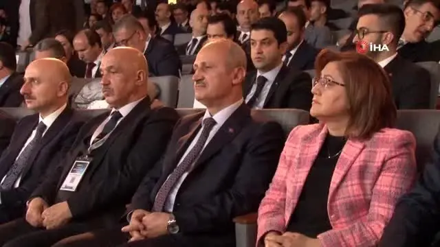 Ulaştırma ve Altyapı Bakanı Turhan: ’Hedefimiz orta vadede 15 bin kilometre akıllı yola ulaşmak’