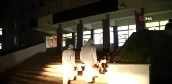 Bilgi Evleri: Bağcılar'da okullar ve toplu yaşam alanları gece gündüz dezenfekte ediliyor Bilgi Evleri: Bağcılar'da okullar ve toplu yaşam alanları gece gündüz dezenfekte ediliyor