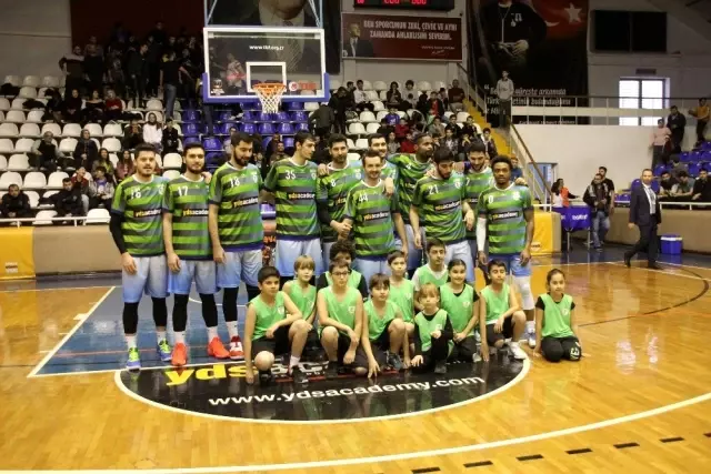Balıkesir BŞB'in rakibi Yalovaspor