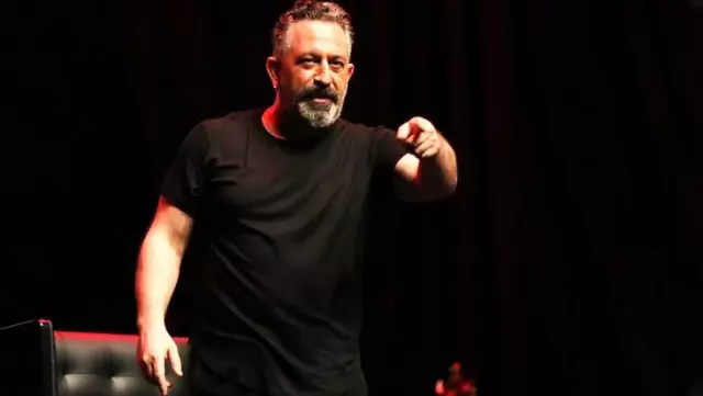 Cem Yılmaz'ın Avrupa turnesi koronavirüs nedeniyle iptal edildi Cem Yılmaz'ın Avrupa turnesi koronavirüs nedeniyle iptal edildi