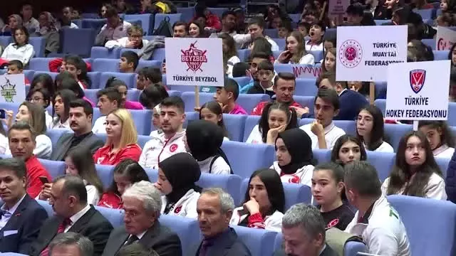 Gençlik ve Spor Bakanlığı, 24 vakıf üniversitesiyle daha protokol imzaladı (1) Gençlik ve Spor Bakanlığı, 24 vakıf üniversitesiyle daha protokol imzaladı (1)