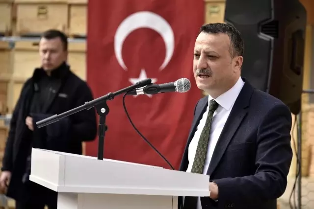 Gümüşhane'de arıcılara 860 adet organik kovan dağıtıldı