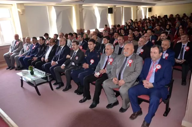 İstiklal Marşı'nın 99. yılı kutlandı İstiklal Marşı'nın 99. yılı kutlandı