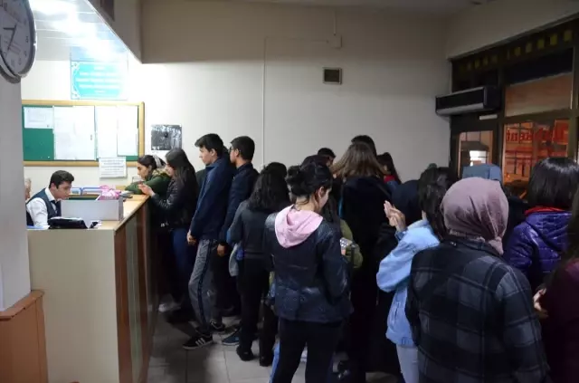 İzmir ve Manisa'da otogarlarda tatil yoğunluğu
