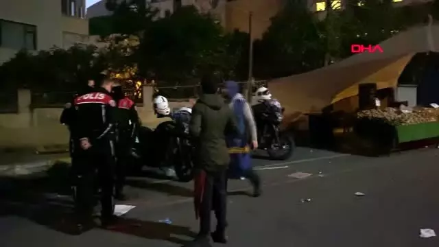 MALTEPE'DE PAZARCILAR ARASINDA YER KAVGASI 7 YARALI MALTEPE'DE PAZARCILAR ARASINDA YER KAVGASI 7 YARALI