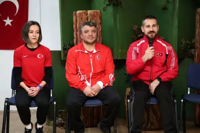 Milli sporcular Gölbaşı'nda öğrencilerle buluştu