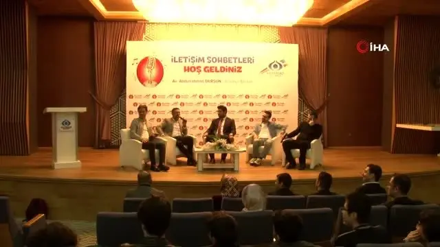 Ünlü radyocuların gençlerle sohbeti eğlenceli anlara sahne oldu Ünlü radyocuların gençlerle sohbeti eğlenceli anlara sahne oldu