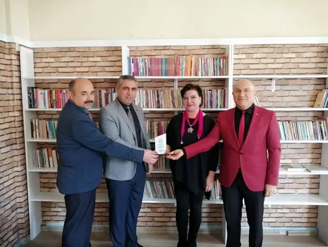 ADÜ'den İsabeyli'deki kütüphaneye kitap desteği