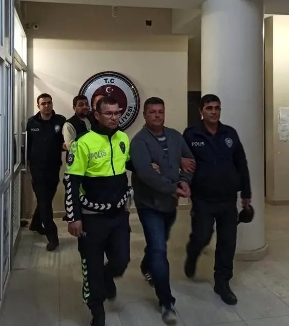 Aylan bebeğin katilleri Adana'da yakalandı, üç firari hükümlüye toplam 546 yıl hapis cezası verildi
