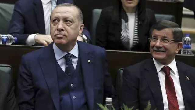 Davutoğlu: Yolsuzlukla mücadele edeceğimi fark eden rant çevrelerinden ötürü ayrılmak zorunda kaldım Davutoğlu: Yolsuzlukla mücadele edeceğimi fark eden rant çevrelerinden ötürü ayrılmak zorunda kaldım