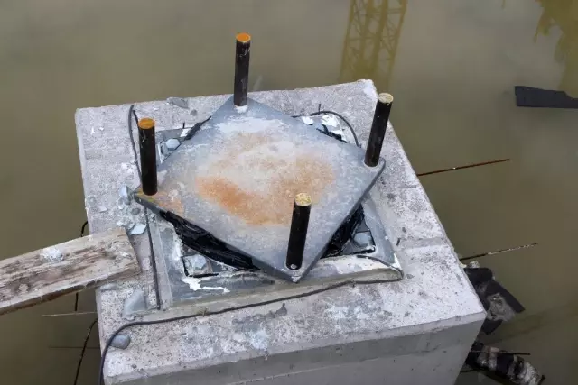 Deprem izolatörü deprem etkilerini en aza indirir