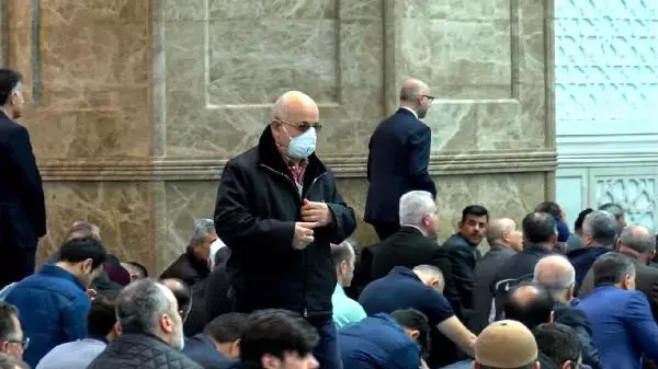 Diyanet İşleri Başkanı Erbaş: Tokalaşmadan, gönül selamı verelim Diyanet İşleri Başkanı Erbaş: Tokalaşmadan, gönül selamı verelim
