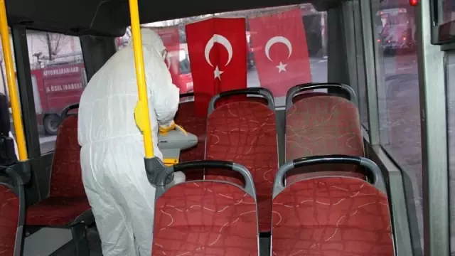 Emirdağ'da dezenfekte çalışmaları sürüyor Emirdağ'da dezenfekte çalışmaları sürüyor