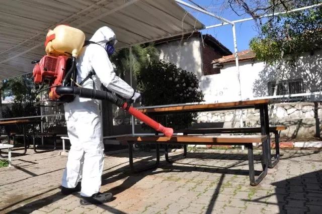 İzmir'deki belediyelerden korona virüsü seferberliği, etkinlikler iptal İzmir'deki belediyelerden korona virüsü seferberliği, etkinlikler iptal