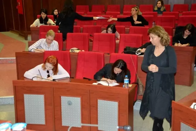 İzmit Belediyesi kütüphaneci alımı sınavı yapıldı İzmit Belediyesi kütüphaneci alımı sınavı yapıldı