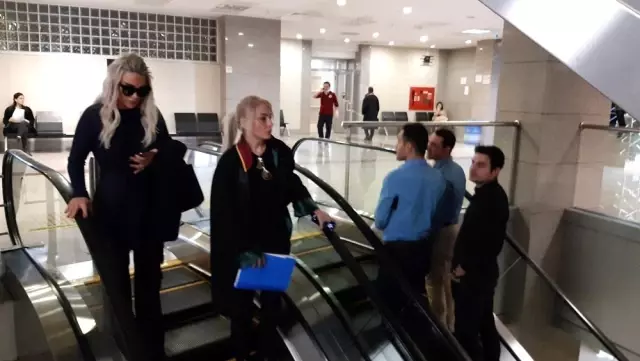 Seren Serengil ile Yaşar İpek'in boşanma davası başladı Seren Serengil ile Yaşar İpek'in boşanma davası başladı