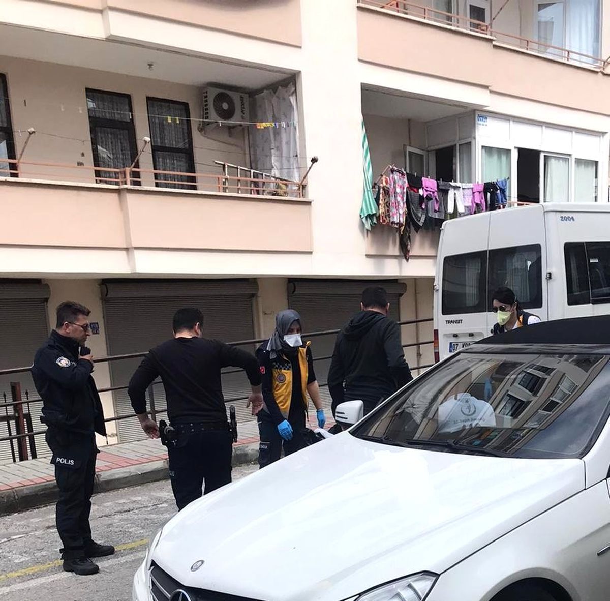 Alanya'da yol verme kavgası kanlı bitti