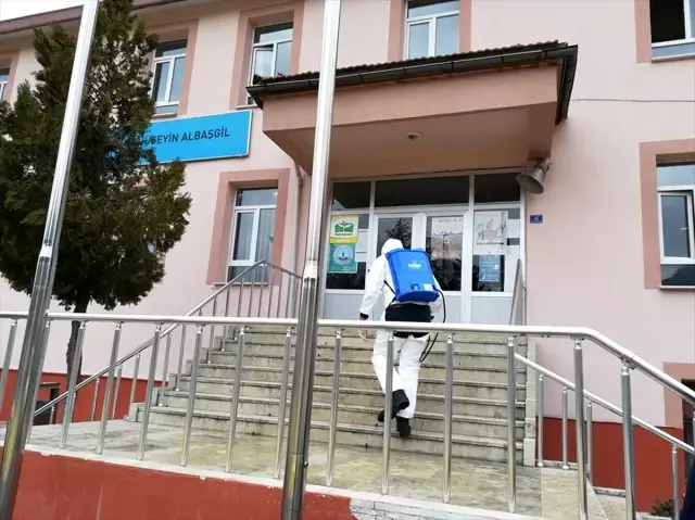 Derebucak'ta koronavirüse karşı dezenfekte çalışmaları